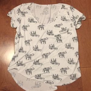 Hollister flora elephant medium t shirt